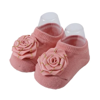 1 Çift ve Şık Bebek Kat Çorap Güzel Bebekler Örgü Çorap El Yapımı Çiçek Detayları kaymaz Çorap
