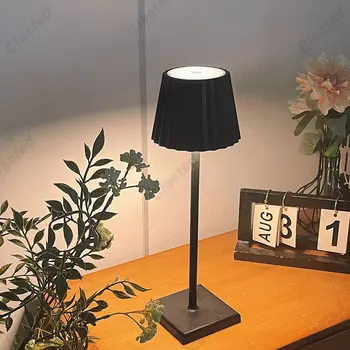 Basit LED Masa Lambası Yurdu Yaratıcı Küçük Gece Lambası USB Dokunmatik Başucu yatak odası lambası Atmosfer Lamba İskandinav Tasarım Aydınlatma