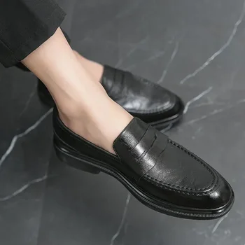 Erkek ayakkabıları 2023 Yeni Siyah İş resmi giysi deri ayakkabı erkek İngiliz Tarzı Sonbahar Düğün İş Spor Eğlence Yaz