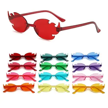 Renkli Yangın Alev Güneş Gözlüğü Vintage Çerçevesiz Parti Cosplay Gözlük Alev Şekilli güneş gözlüğü Kadınlar ve Erkekler için