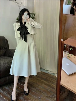 UNXX Kore Etekler Blazer Kıyafetler Ofis Bayanlar Zarif Kısa Palto + A-line Yüksek Bel Pilili Etek Takım Elbise Lüks 2 Parça Setleri