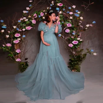 Zarif Bir Çizgi hamile elbisesi Tül V Boyun Kısa Puf Kollu 3D Çiçekler Gebelik Önlük Photoshot Bebek Duş